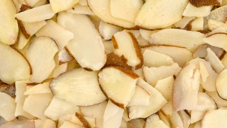 Zamiast niezdrowej przekąski, sięgnij po migdały