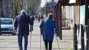 Ekspert o bonie senioralnym: Dobre rozwiązanie, ale martwi mała liczba beneficjentów