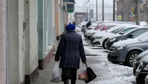 Z czego mogą skorzystać osoby starsze? Dokumenty uprawniające seniorów do zniżek