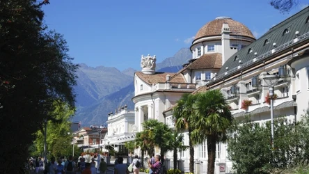 To uzdrowisko zachwyca seniorów z całej Europy. Oferuje łagodny klimat, liczne walory lecznicze i piękne widoki