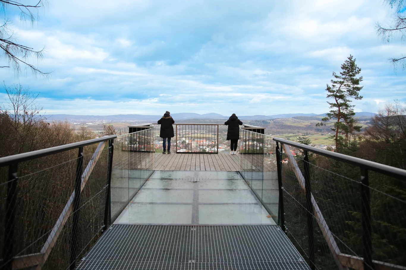 Leśne Molo i przeszklony punkt widokowy za darmo. Mało kto wie o tej małopolskiej atrakcji 