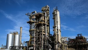 Wenezuelska ropa jest kluczowa dla powodzenia planu Donalda Trumpa na zakończenie wojny w Ukrainie - pisze CNN. Na zdj. rafineria El Palito w Wenezueli