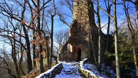 Stary Książ jest znacznie starszy, niż początkowo przypuszczano