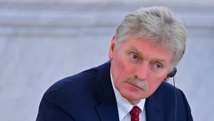 Rzecznik Kremla Dmitrij Pieskow (na zdj.) powiedział, że Indie nie poinformowały formalnie Rosji o zamiarze zaprzestania zakupów rosyjskiej ropy