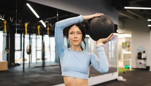 Można zacząć w każdym wieku. Modny trening wzmacnia całe ciało 