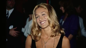 Kultowe stylizacje gwiazd z lat 90. Te trendy chcemy odtworzyć w 2026 roku