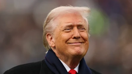 Pozłacana, 4,5-metrowa statua Donalda Trumpa stanie na Florydzie