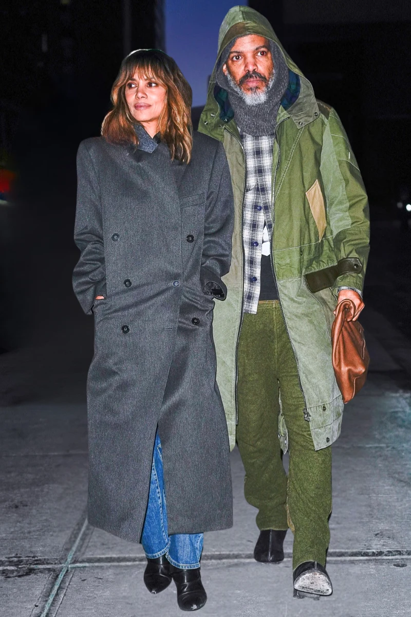 Halle Berry w drodze na kolację ze swoim narzeczonym 3 lutego 2026 roku w Nowym Jorku