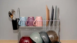 Wymieszaj i nałóż na suszarkę do naczyń. Rdza i kamień zejdą w jednej chwili