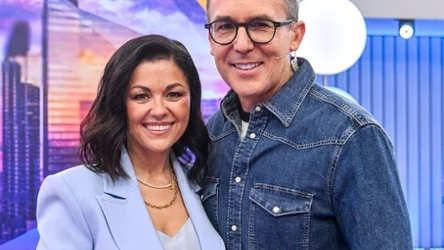 Wakacje Kasi Cichopek - morskie kąpiele, lokalne przysmaki i opalanie na łódce