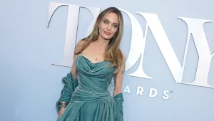 Angelina Jolie już tak nie wygląda. Przeszła zaskakującą metamorfozę