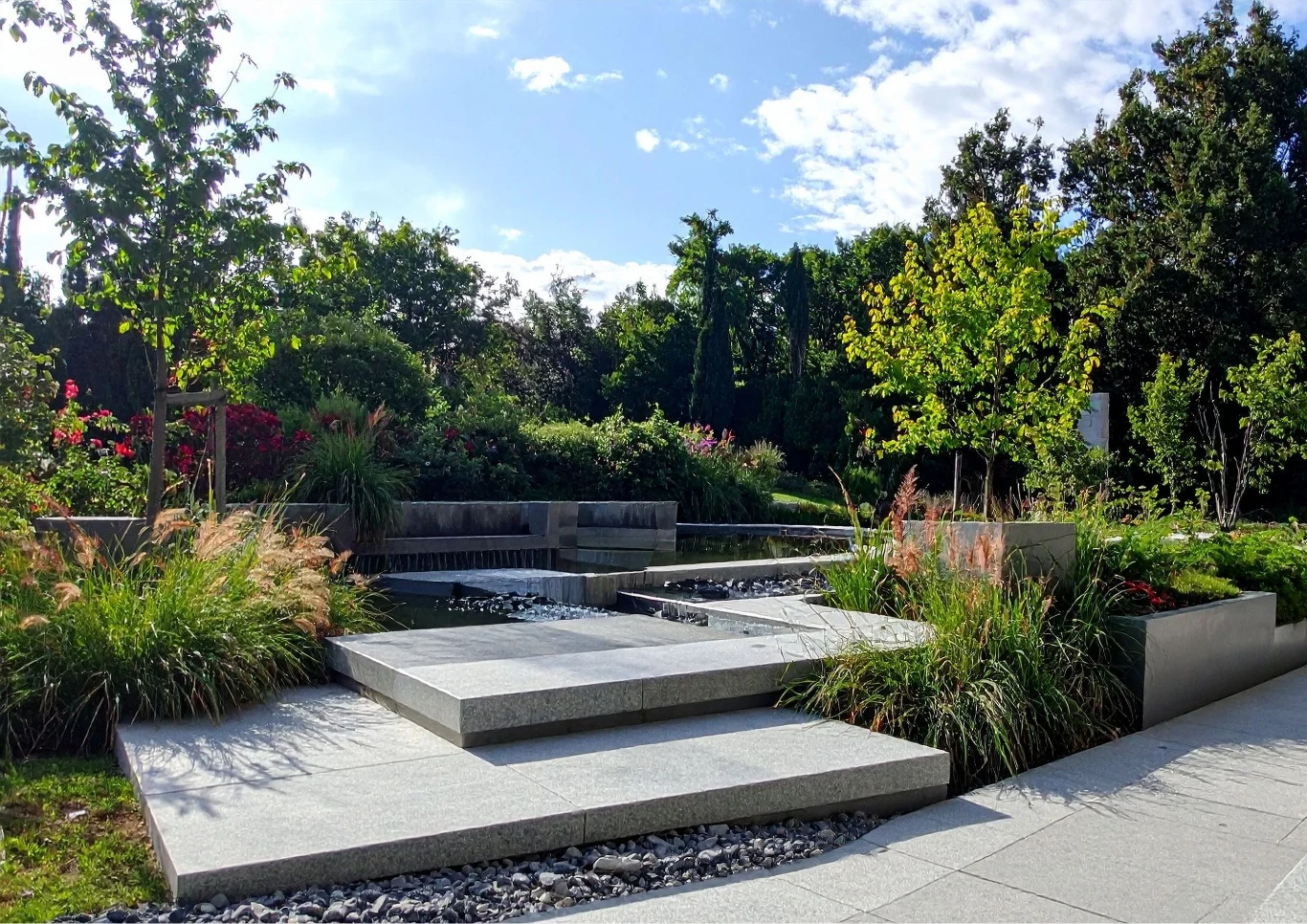 Jaki kamień wybrać do ogrodu?