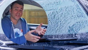 Jak szybko rozmrozić szybę? Inżynier NASA postanowił podejść do problemu "naukowo"