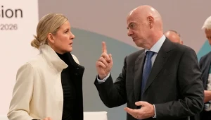 Przewodnicząca MKOl Kirsty Coventry i szef FIFA Gianni Infantino
