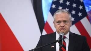 "Czy powinniśmy zabrać żołnierzy?". Nocne ostrzeżenia ambasadora USA