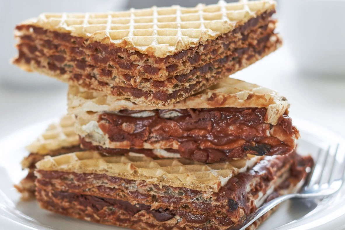 Pischinger to kultowy deser z PRL-u, którego popularność nie słabnie do dziś Pischinger to kultowy deser z PRL-u, którego popularność nie słabnie do dziś