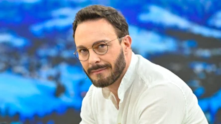 Sławek Uniatowski w studiu "halo tu polsat"