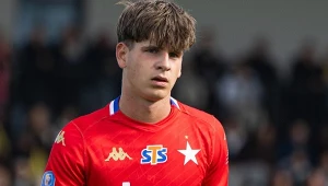 Brutalny atak nastolatka w Krakowie. Arbiter od razu wyrzucił go z murawy