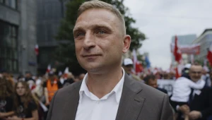 Prokuratura postawiła Robertowi Bąkiewiczowi trzy zarzuty
