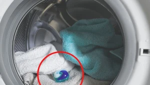 Dodaj kilka kropel do prania, ręczniki będą miekkie i pachnące.