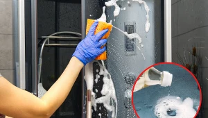 Ocet jest skutecznym przeciwnikiem kamienia w kabinie prysznicowej.