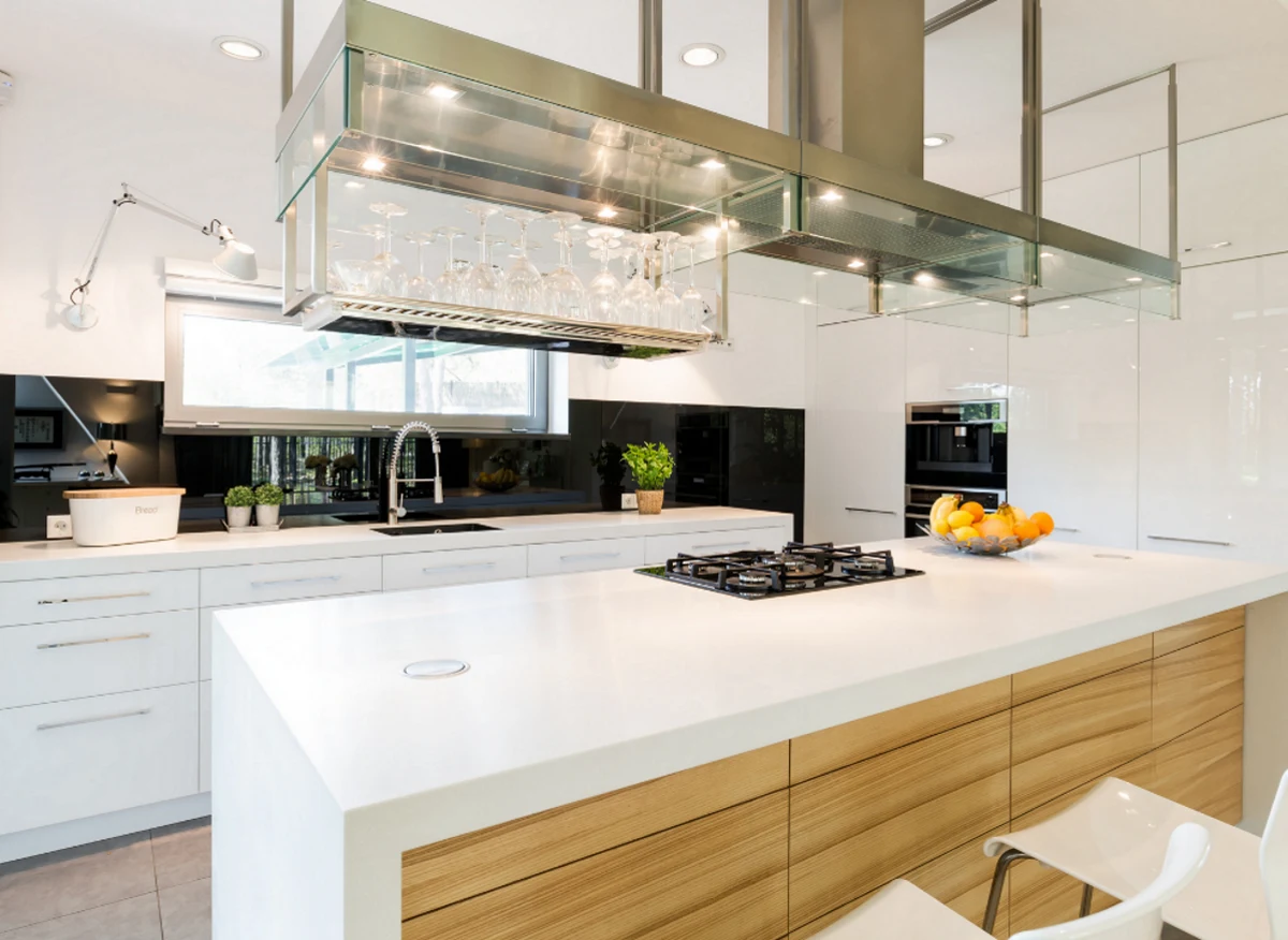 Jakie są rodzaje blatów kuchennych i który z nich wybrać