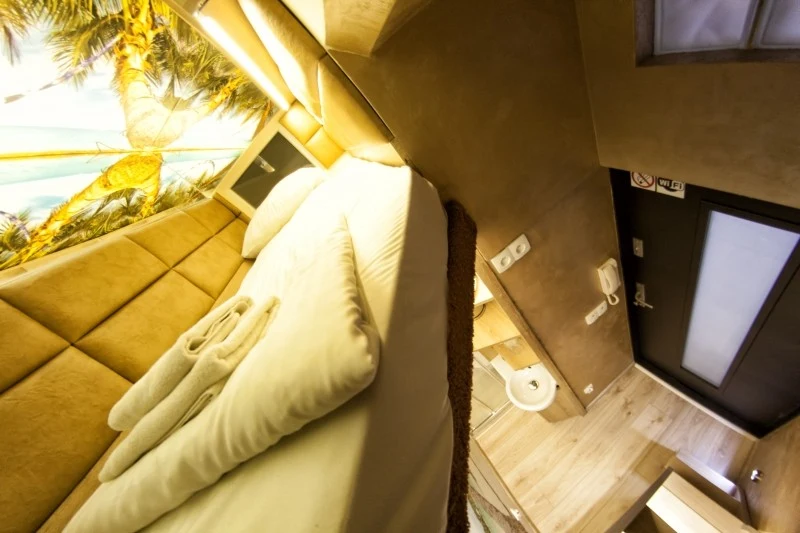 Miejsce dla łóżka znalazło się na antresoli fot