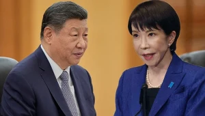 Przygniatające zwycięstwo japońskiej premier. Pekin rzuca groźbami