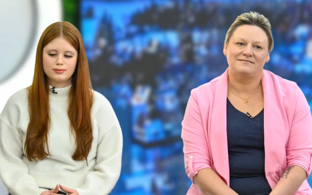 Oliwia i Malwina przed makijażem brwi