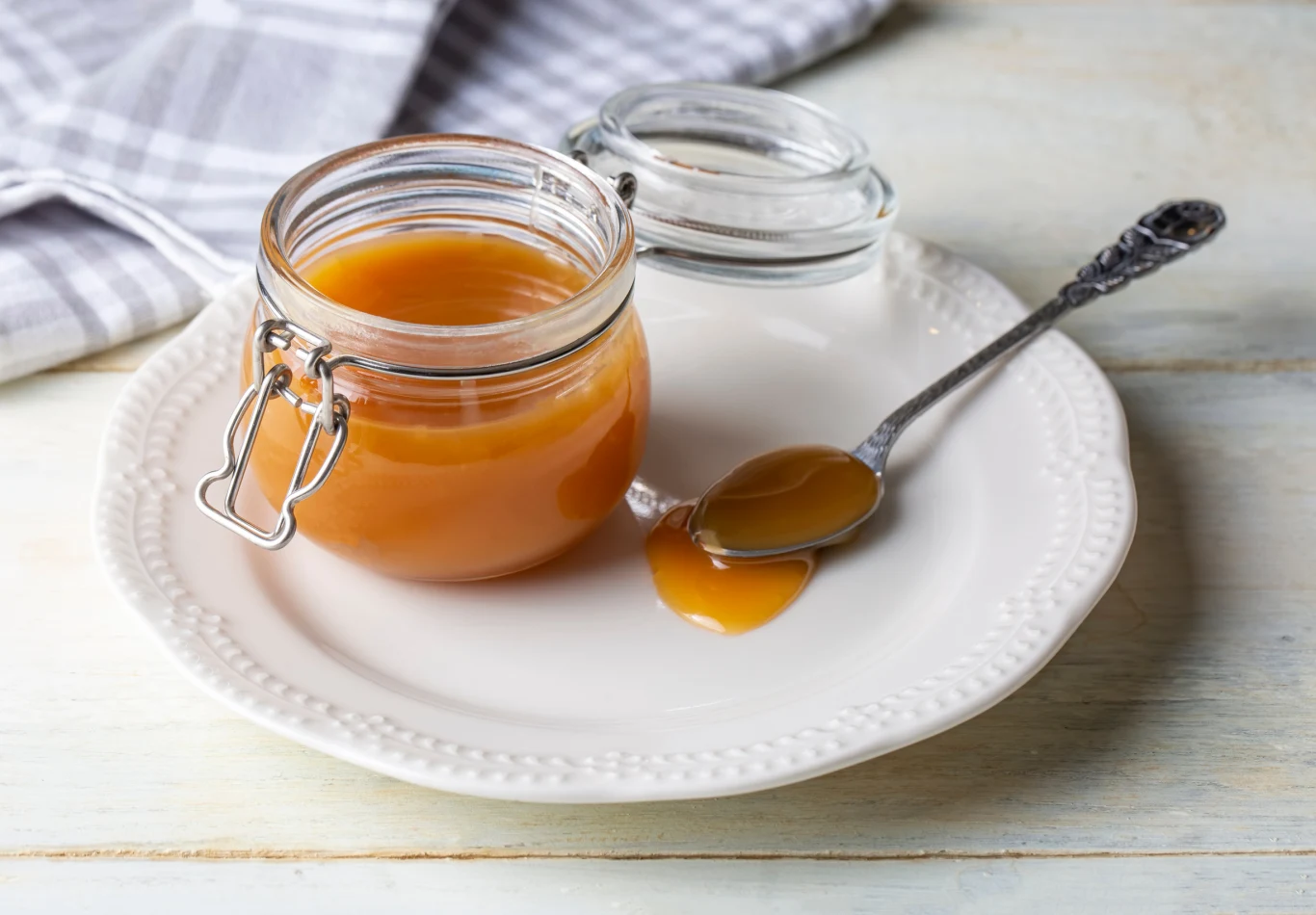 Jak przygotować i z czym jeść sos hot honey? Jak przygotować i z czym jeść sos hot honey?