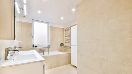 Samoprzylepne płytki winylowe - dlaczego mogą być lepszą opcją niż te klasyczne, gresowe?