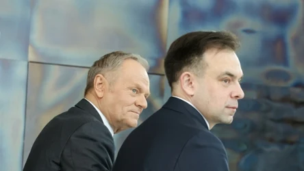 Premier Donald Tusk i minister finansów i gospodarki Andrzej Domański