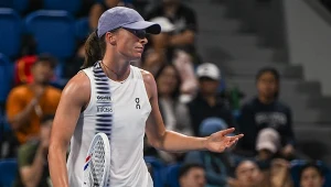 Świątek przegrała seta, problem na starcie drugiego. A później już demolka