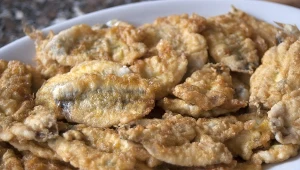 Rybną przekąskę robili nasi dziadkowie. Przepis jest prosty.