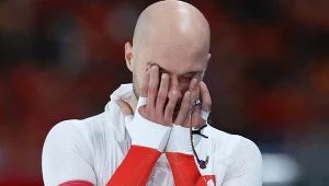 Polak zrezygnował i nie wyszedł na start. Oto powód, rywal przeprasza