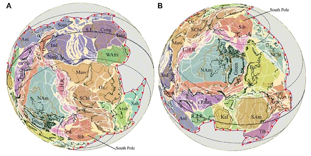 Jak mogła wyglądać Rodinia? Powstało wiele wizualizacji dawnego superkontynentu. Dwie globularne mapy ukazujące hipotetyczny układ kontynentów na Ziemi w przeszłości geologicznej, z wyraźnie oznaczonymi granicami płyt tektonicznych oraz oznaczeniami nazw kontynentów i oceanów.