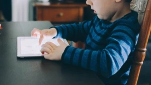 Coraz młodsze dzieci są uzależnione od internetu