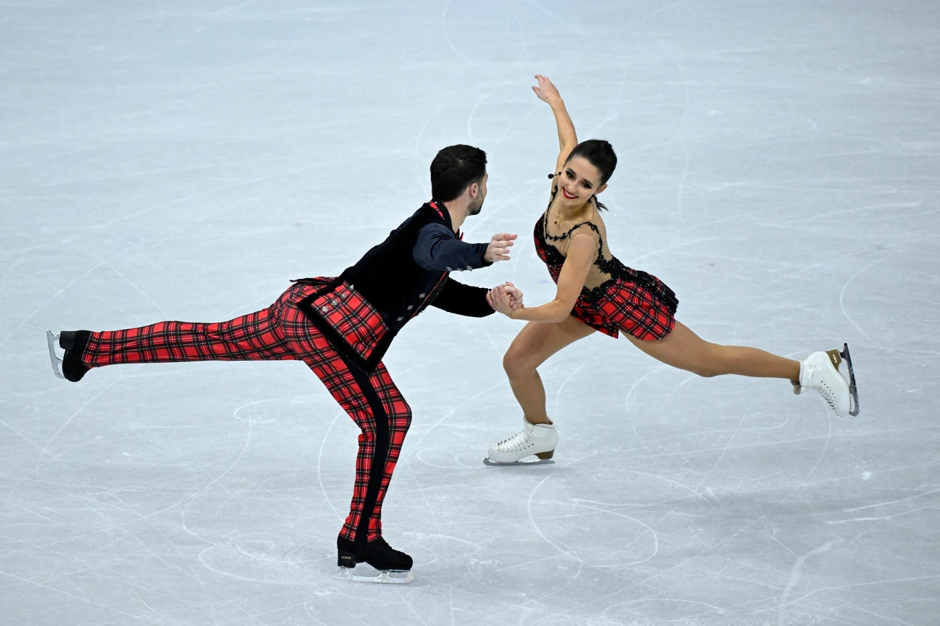  Lilah Fear i Lewis Gibson, zimowe igrzyska olimpijskie Mediolan-Cortina 2026