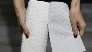 Tego nigdy nie czyść ręcznikiem papierowym. Szkody mogą być nieodwracalne