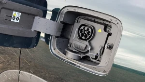 Nowe baterie mają pozwolić na przejechanie przeszło tysiąca kilometrów.