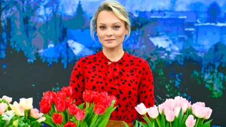 ​Język miłości ukryty w płatkach. Kasia Joda o symbolice walentynkowych kwiatów