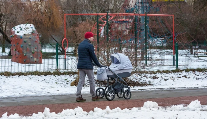 Program 800 plus to świadczenie wychowawcze wypłacane przez ZUS na każde dziecko do ukończenia 18. roku życia