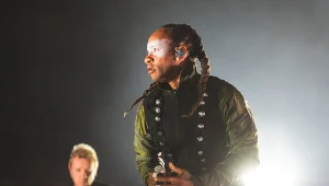 Maxim w akcji, w tle Liam Howlett (The Prodigy)