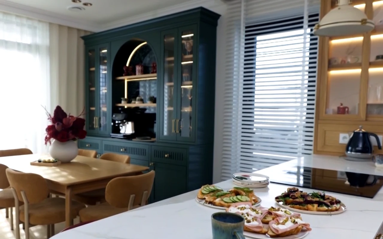 Dom Mileny Krawczyńskiej jest pięknie urządzony. Uwagę przykuwają eleganckie dodatki i kolorystyka