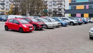 Polski park samochodowy systematycznie się starzeje – dziś przeciętne auto ma ponad 15 lat.