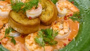 Krewetki na soli. Morski afrodyzjak w interpretacji Jurka Sobieniaka