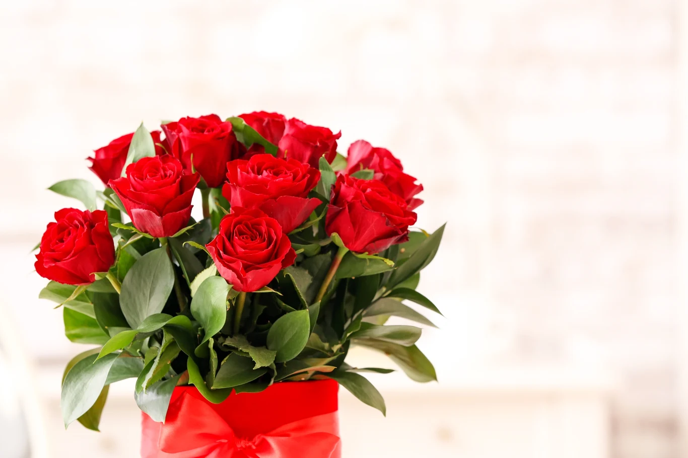 Bukiet walentynkowy - co zrobić, żeby przedłużyć jego żywotność? Bukiet walentynkowy - co zrobić, żeby przedłużyć jego żywotność?