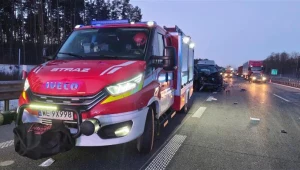 Tragiczny wypadek na S8. Ofiary śmiertelne po zderzeniu busów z ciężarówką
