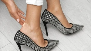 Tani i skuteczny sposób na nierozchodzone buty. Koniec z plastrami i otarciami