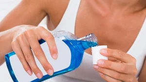 Używasz płynu do płukania jamy ustnej? Lepiej uważaj